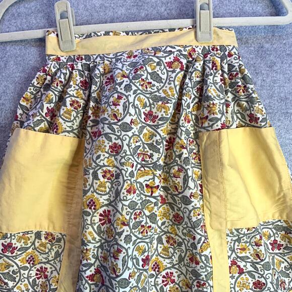 Retro Look Hostess Apron, Westminster Linen Brand, Cute Print Pockets, One Size - Picture 2 of 10